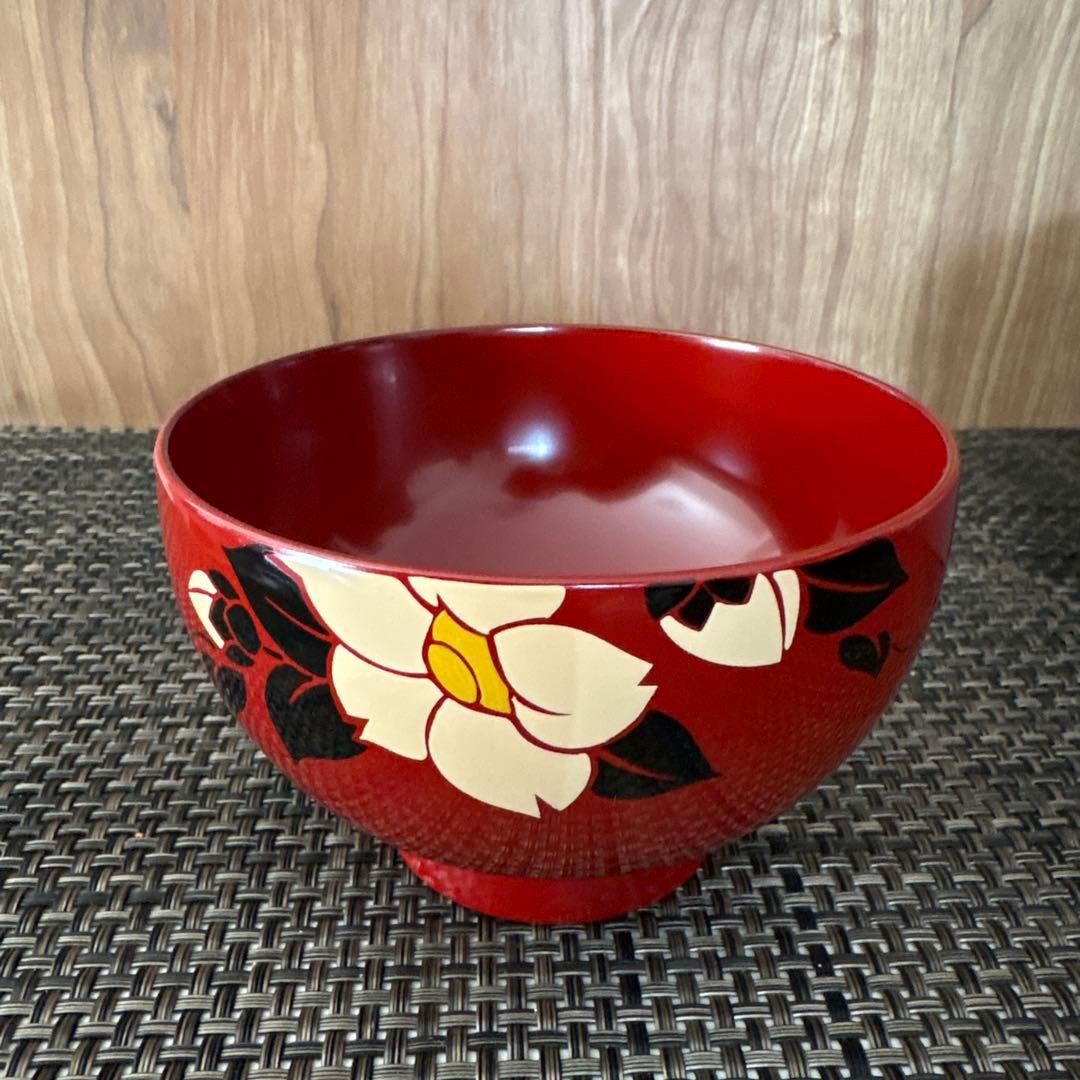 【新品未使用】山田平安堂 漆器 椀汁　黒と朱赤　椿柄