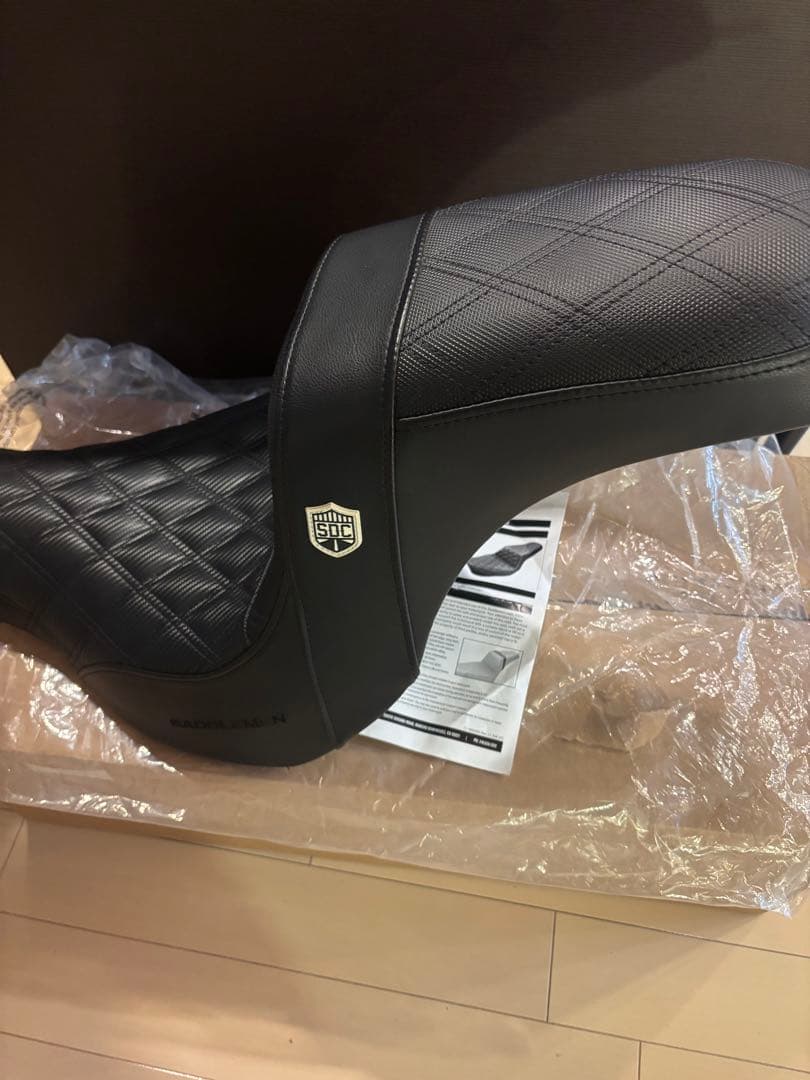 Saddlemen Proシリーズ SDC パフォーマンスグリッパーシート