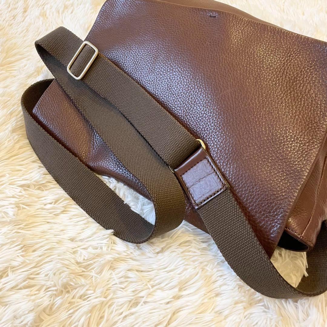 良品★HIROFU ショルダーバッグ メッセンジャーバッグ A4可 ブラウン