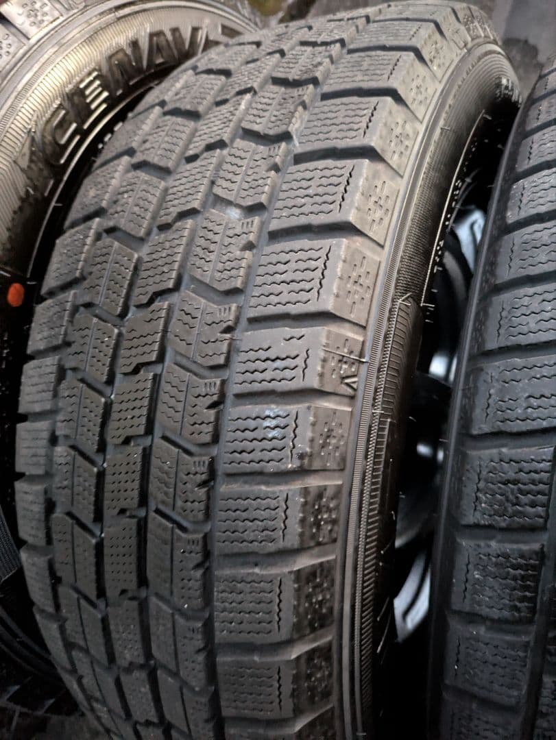 プリウス30 スタッドレス　アルミ 195 65 15 バリ山