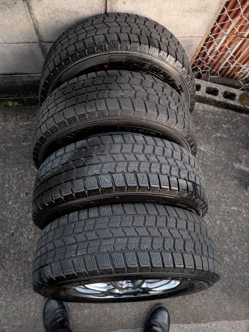プリウス30 スタッドレス　アルミ 195 65 15 バリ山