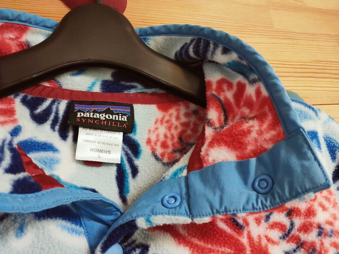 パタゴニア シンチラ・スナップT・プルオーバー　花柄