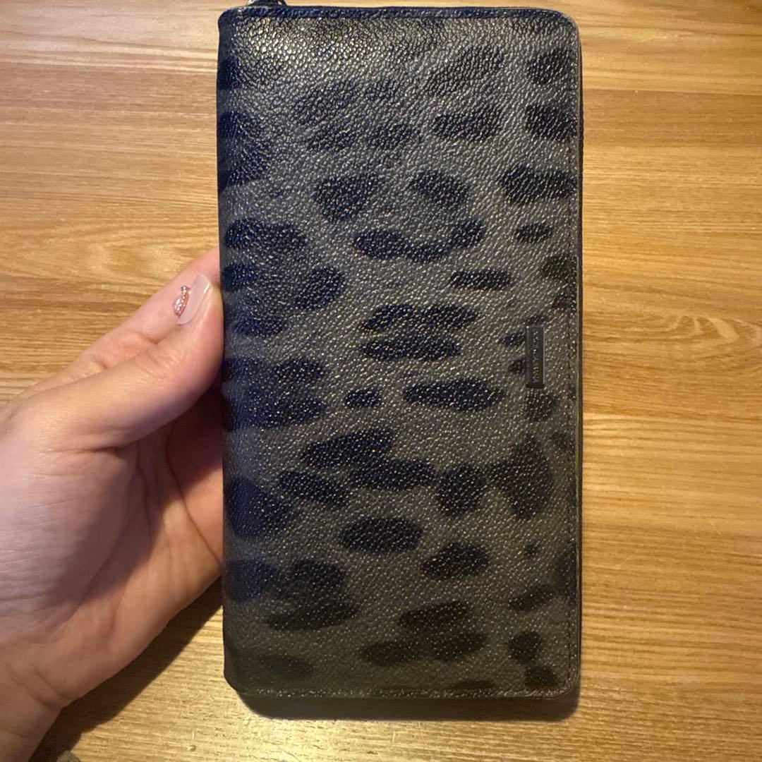 ドルチェアンドガッバーナ長財布