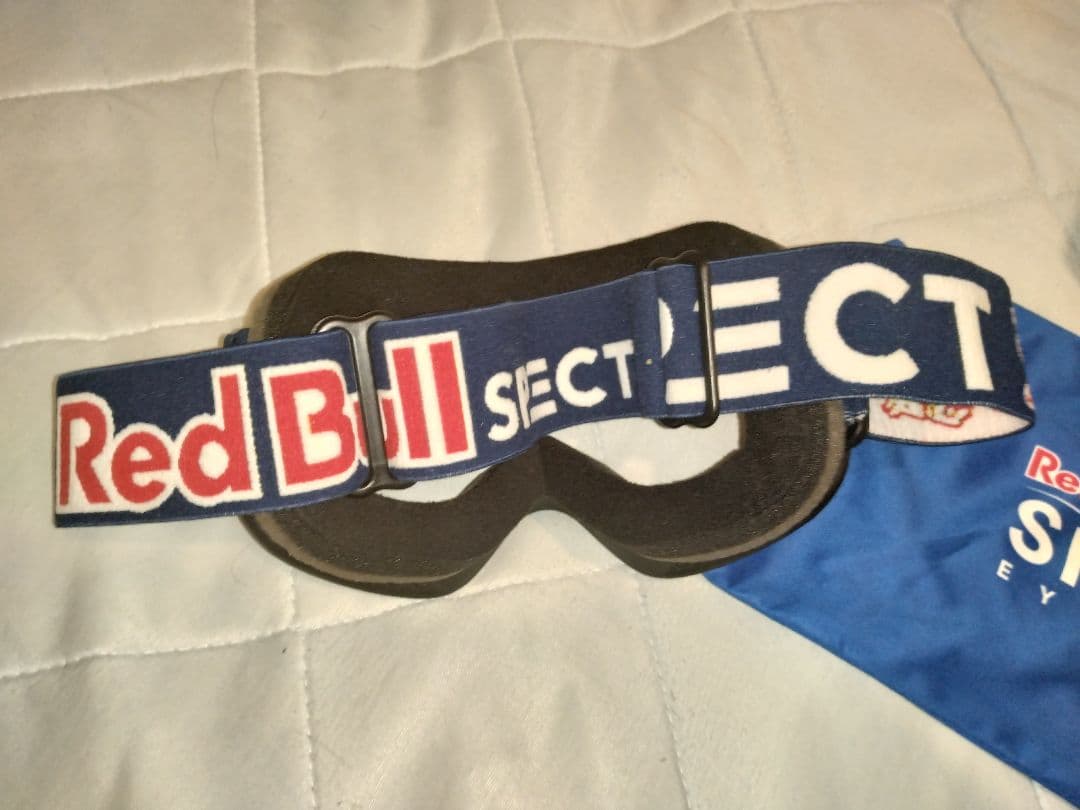 未発売　Red bull spect MAGNETRON