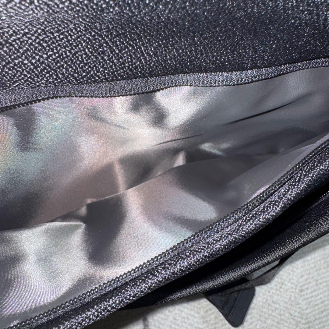 NIID ニードURBANATURE ボディ、メッセンジャーバッグ　ブラック