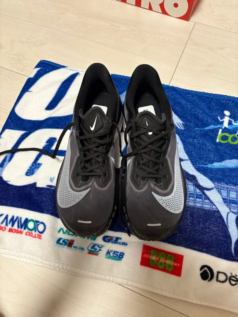 ナイキ ズームフライ6 25.5