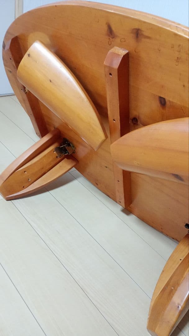 楕円形木製センターテーブル