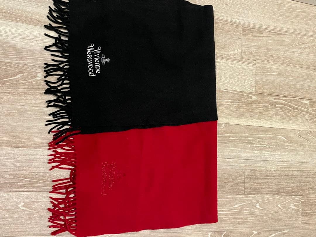 Vivienne Westwood 黒 赤マフラーセット
