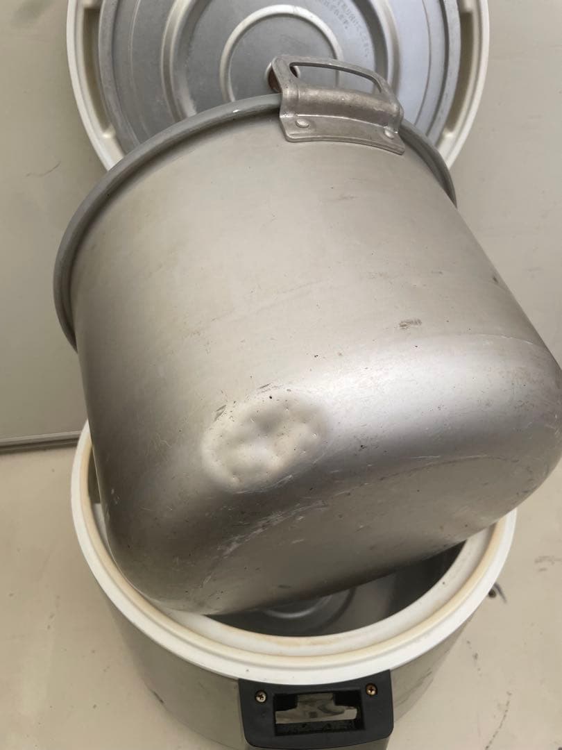 タイガー製 業務用電気保温ジャー JHA-540A