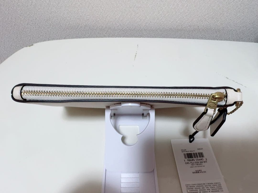 【新品・正規品】ディズニーコラボ商品 コーチ ポーチ