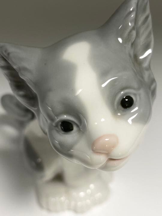 美品 リヤドロ LLADRO 「ごはんをちょうだい」猫 陶器 ネコ フィギュリン