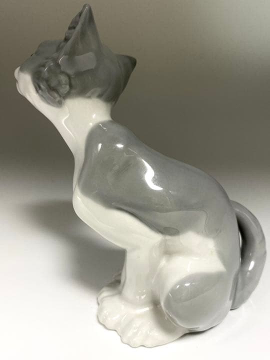 美品 リヤドロ LLADRO 「ごはんをちょうだい」猫 陶器 ネコ フィギュリン
