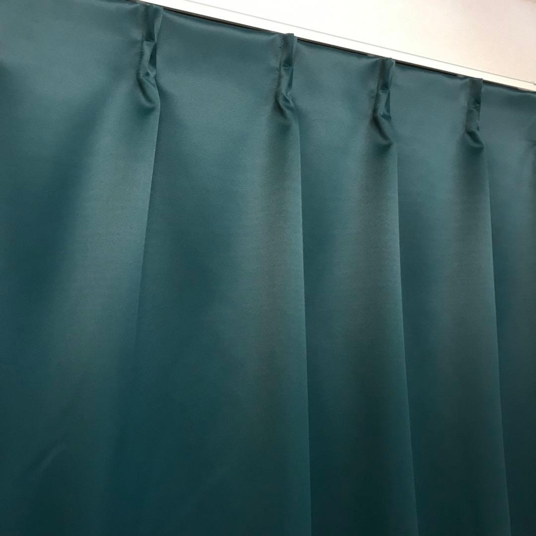 1級遮光　カーテン　幅150cm×丈240cm2枚　グリーン
