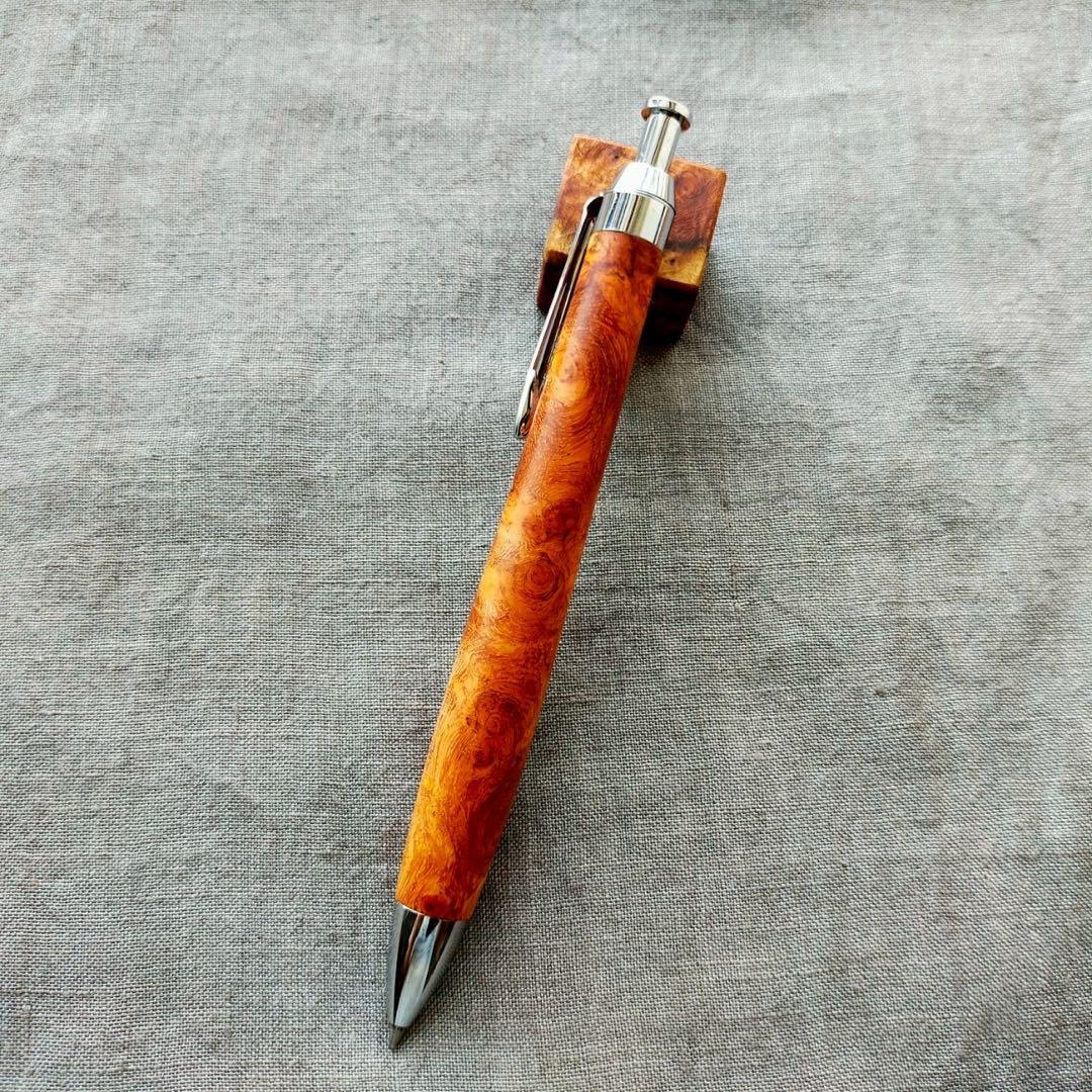 花梨瘤紅白　ハンドメイド　木軸ボールペン　G2　天然木　シルバー