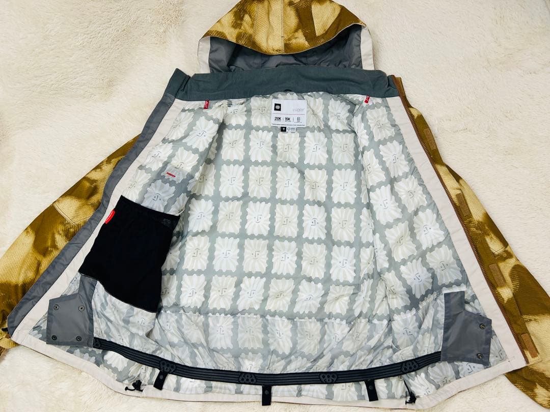 【専用】スノーボードウェア 686 シックスエイトシックス DOJO ジャケット