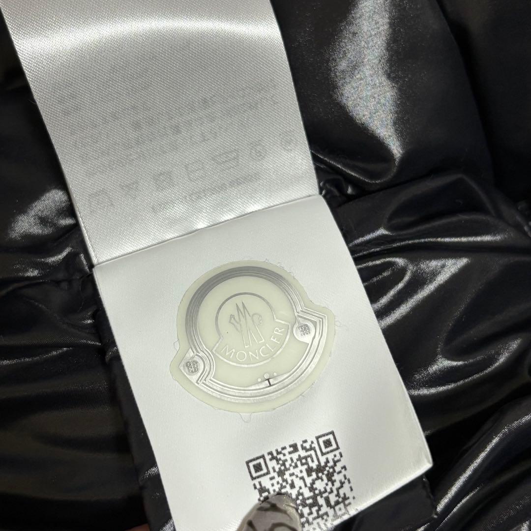 美品 モンクレール MOKA ブラック ダウンコート