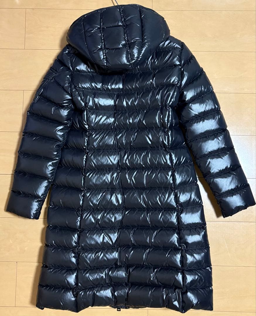 美品 モンクレール MOKA ブラック ダウンコート