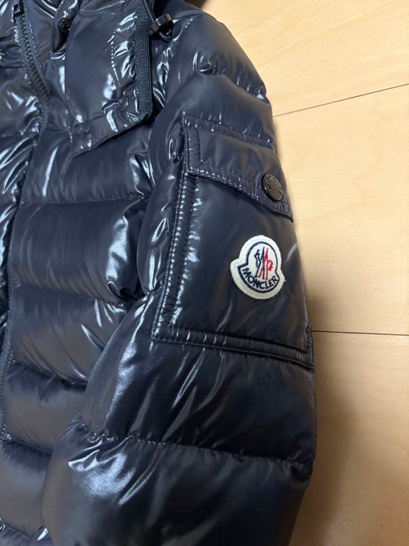美品 モンクレール MOKA ブラック ダウンコート