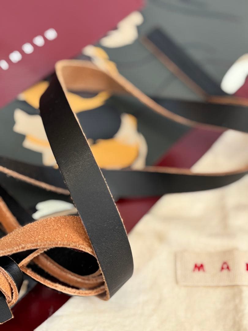 MARNI 超美品 トライベッカ 迷彩のようなフラワープリント トートバッグ