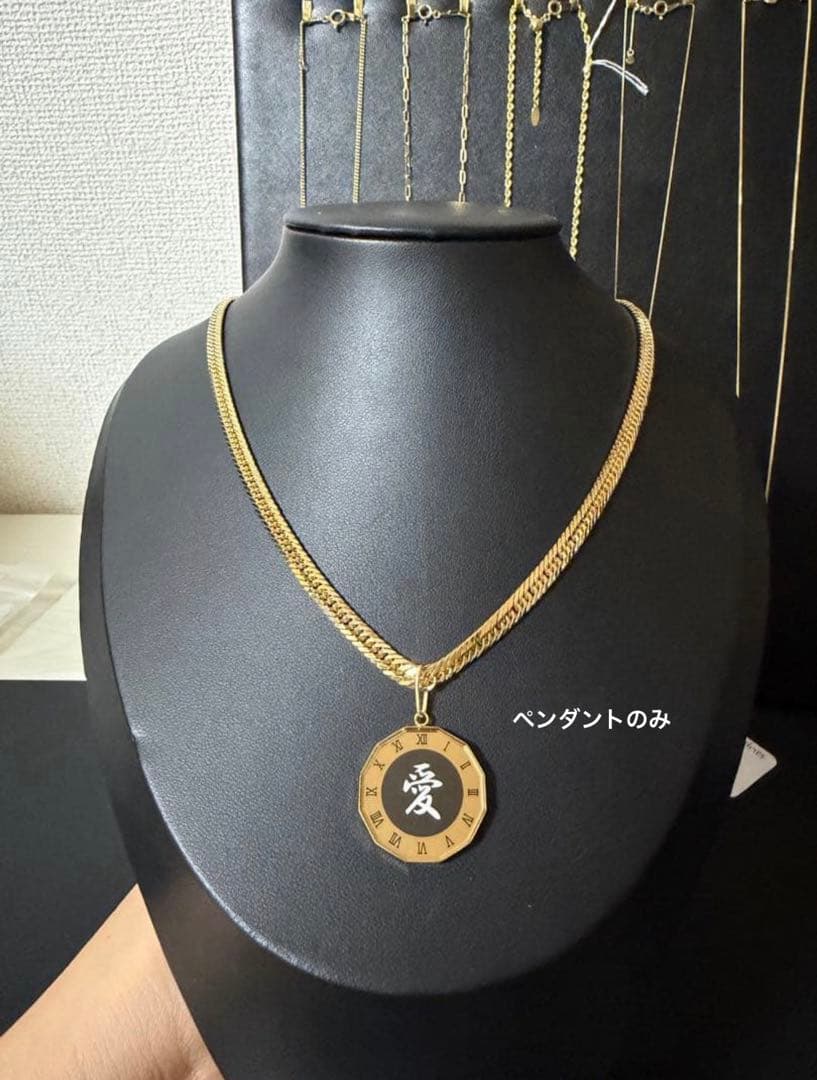 K18 愛/ラブ　時計ペンダント3.96g