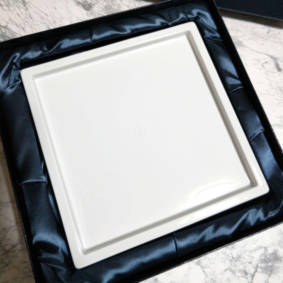 マイセン角プレート　コスモポリタン　ホワイトプラター角プレート　新品　17×17