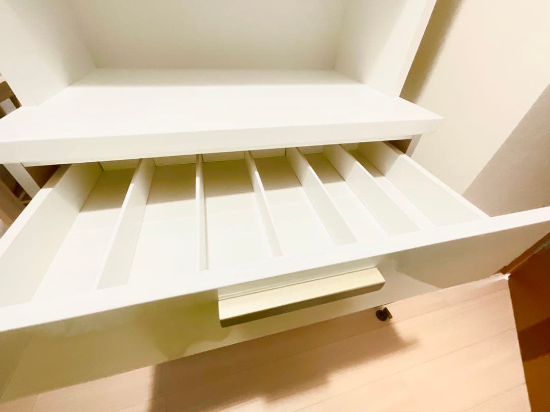 ホワイト食器棚 ニトリ　キッチンダイニングボード（ソレル 70DB WH）