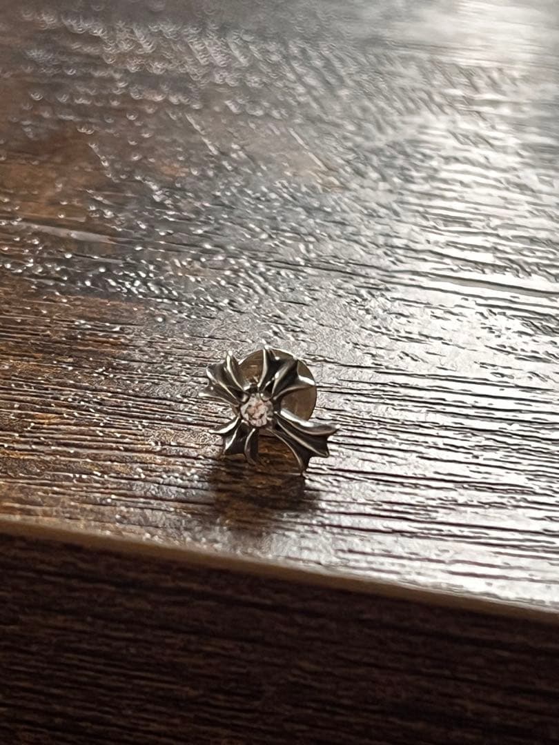 クロムハーツ 1ダイヤ シルバーピアス