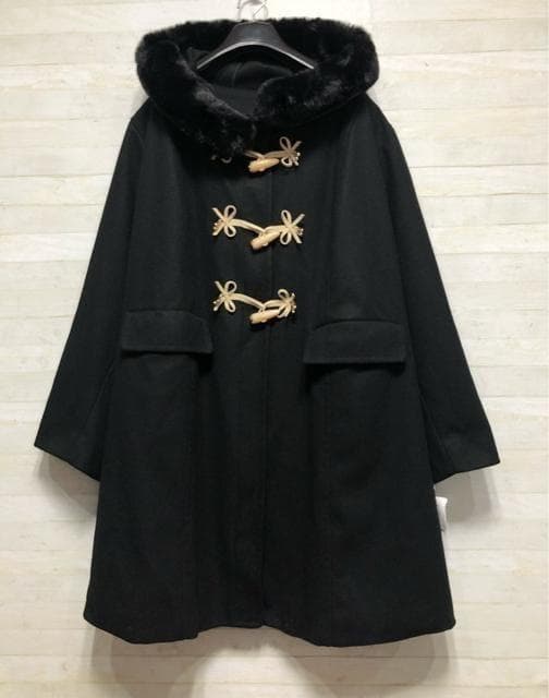 新品☆8L♪黒系♪リボンかわいいフェイクファー付ダッフルコート〇p850