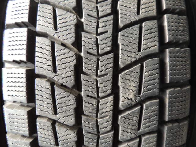 E290 225/65R17 ダンロップ ウインターマックス SJ8 4本