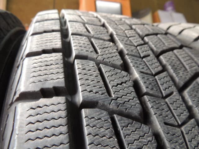 E290 225/65R17 ダンロップ ウインターマックス SJ8 4本