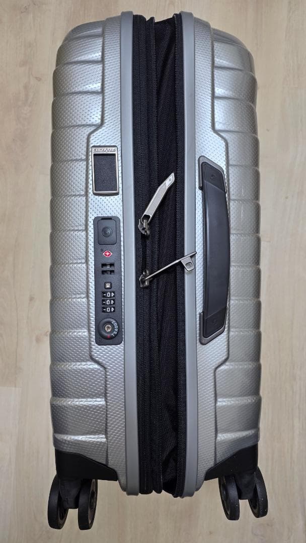 サムソナイト プロクシス 55/20 EXP シルバー PROXIS A515