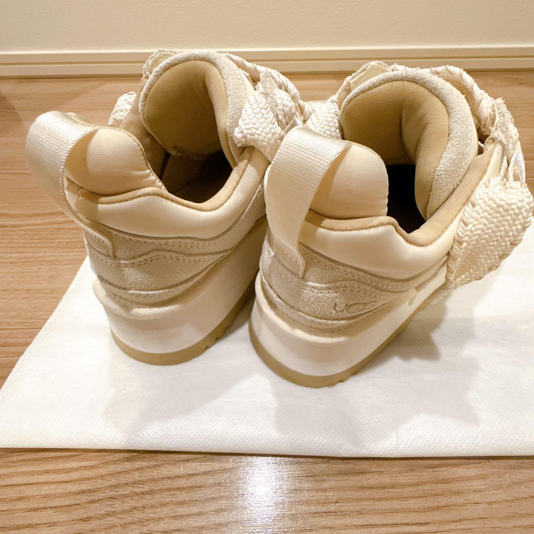 ugg 厚底スニーカー
