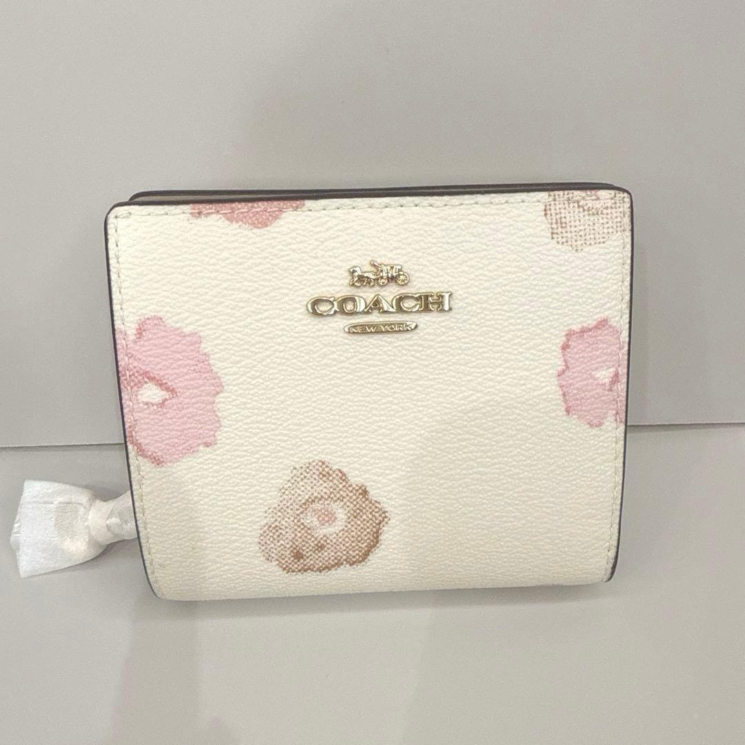 【日本限定】新品未使用coach スナップ ウォレット・フローラル プリント