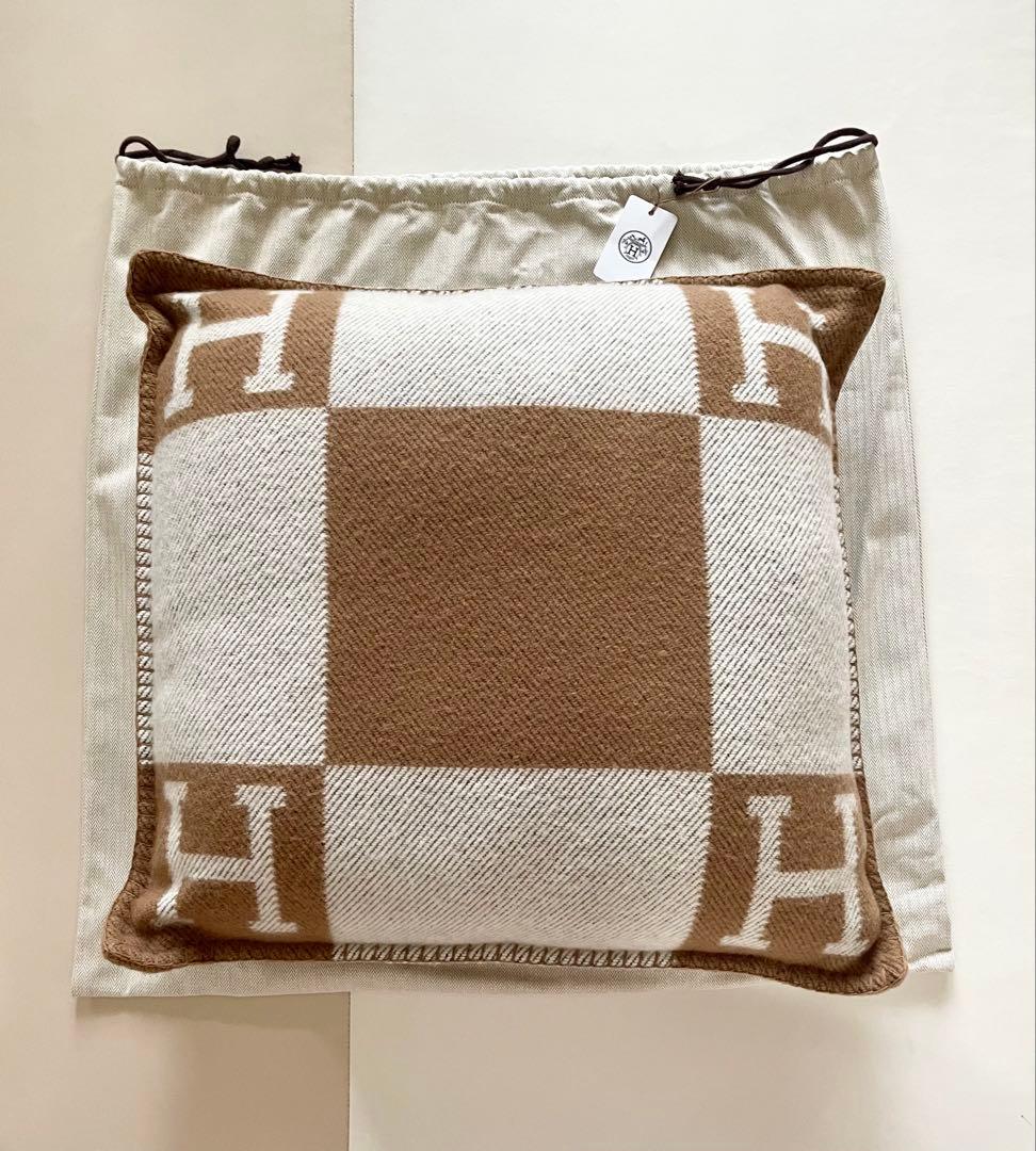 新品　HERMES アヴァロンPM ベージュ