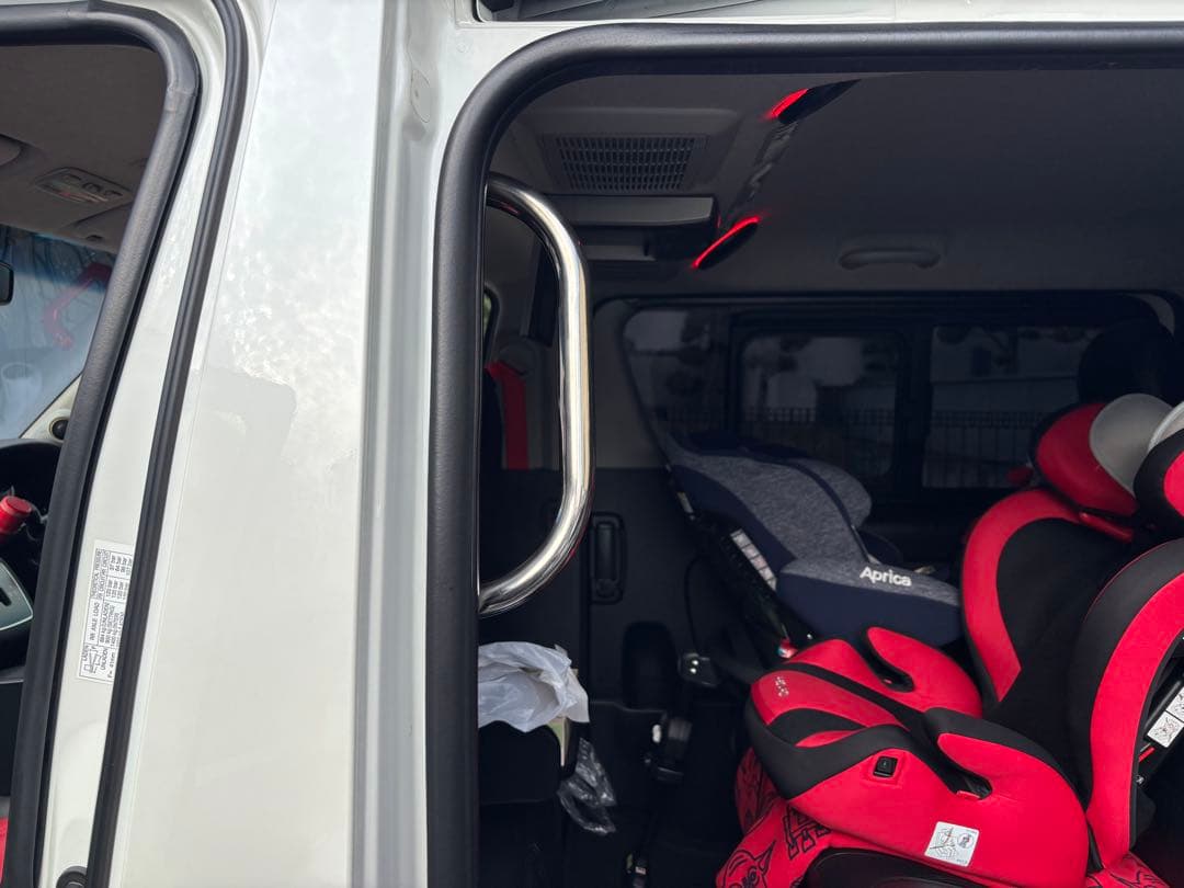 ハイエース　アシストグリップ　4点セット