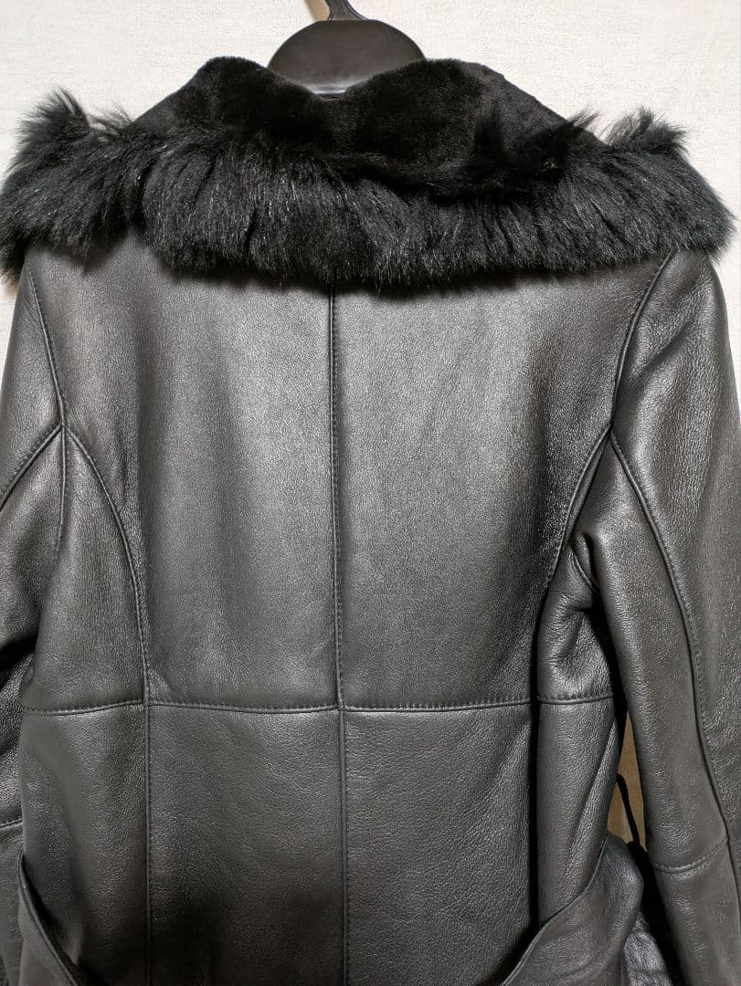 専用　ラム レザー袖、襟、裏地フォクスファー付きロングコートベルト付きMサイズ