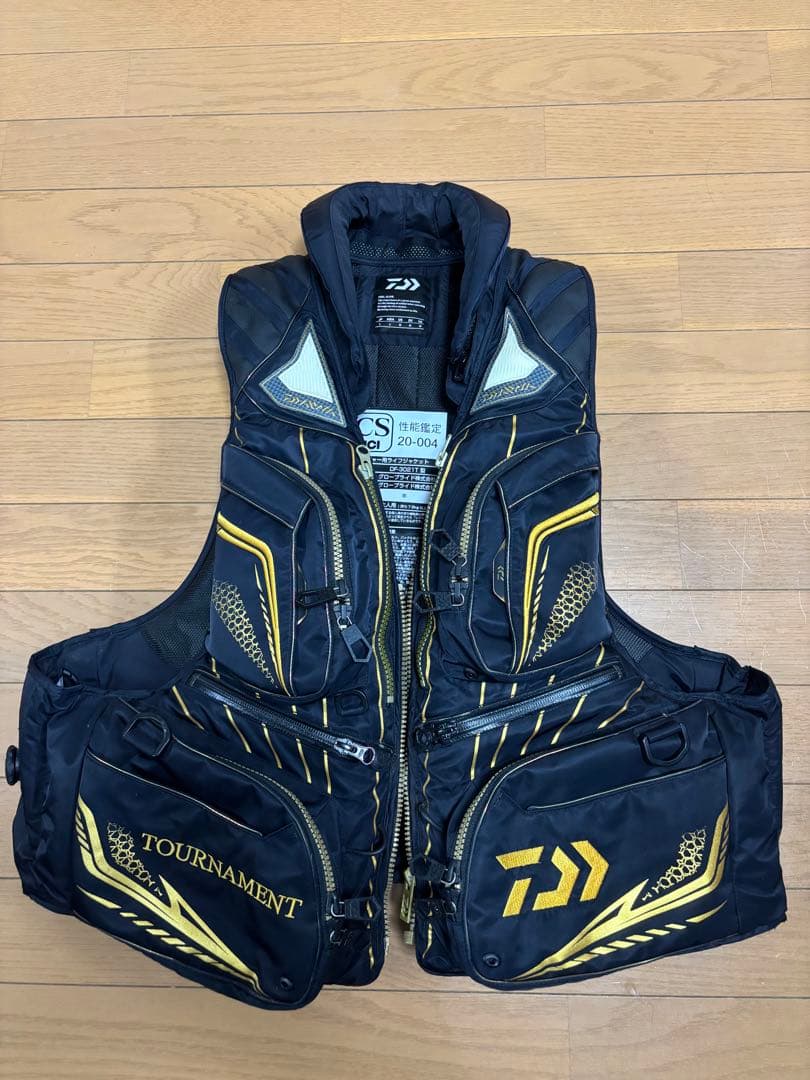 Daiwa トーナメント ライフジャケット　サイズL