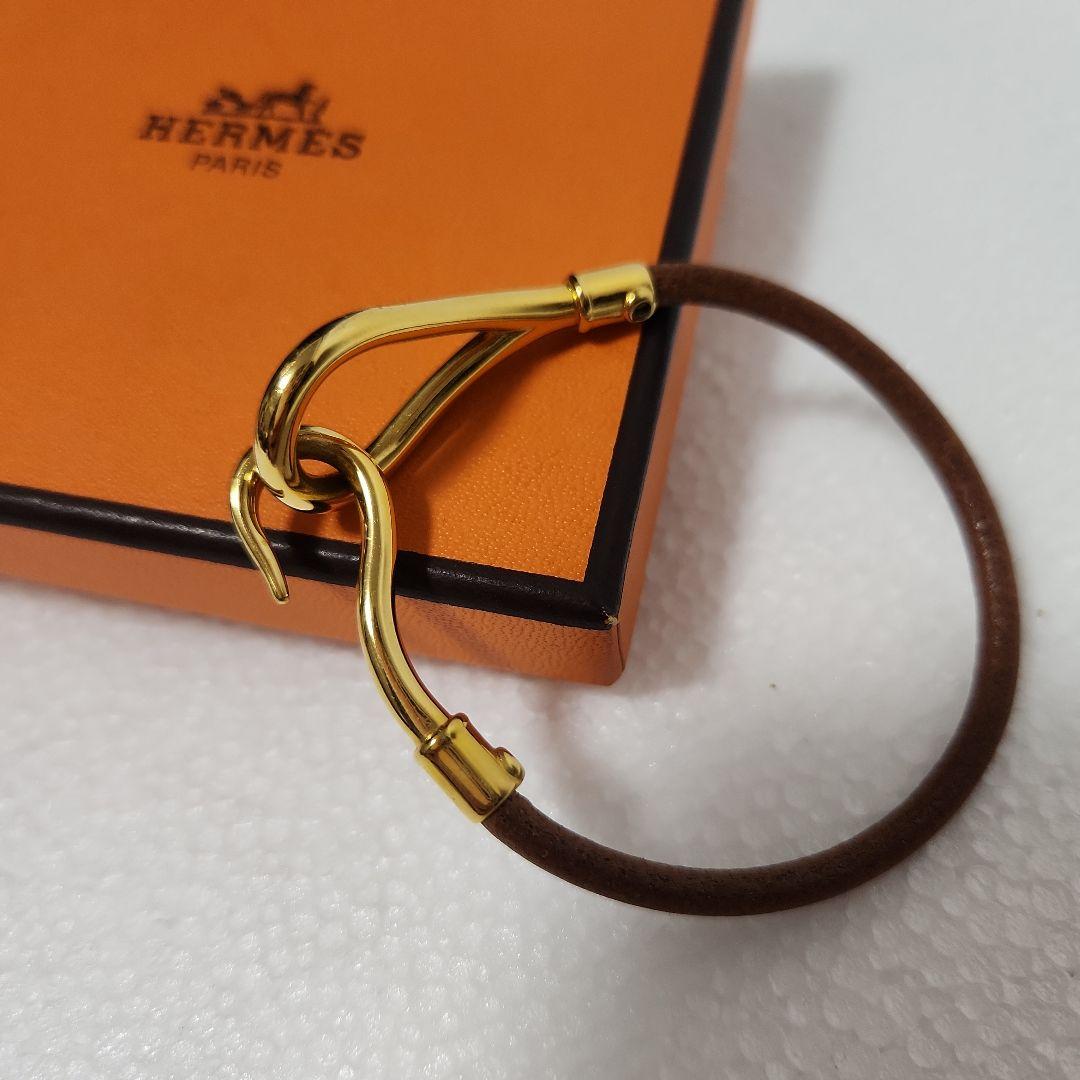 【美品】HERMES ブレスレット ゴールドフック型 ブラウンレザー刻印