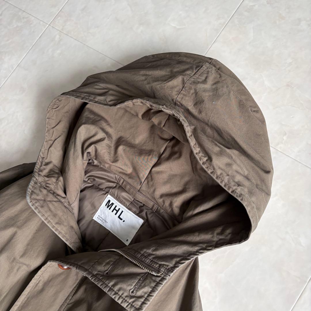 MHL. コットンシェル フードダウンロングコート 茶 II 中綿防寒