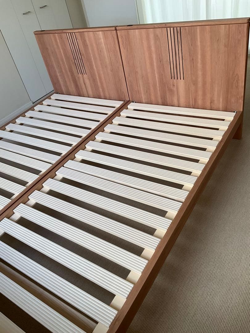 木製シングルベッドフレームヘッドボード付き 2台