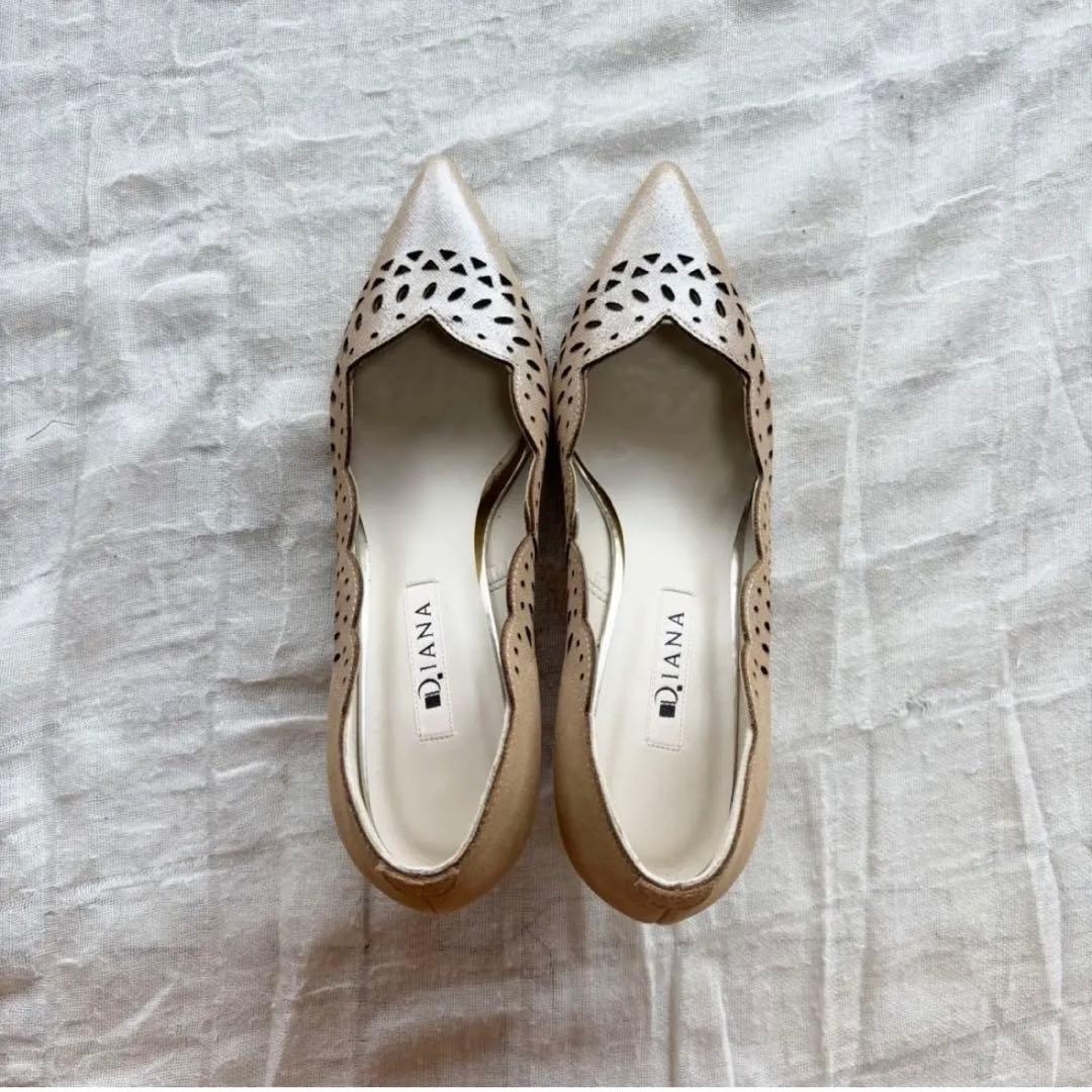 【新品未使用】 ダイアナ パンプス ポインテッドトゥ カットアウト パンチング