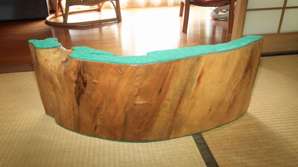 欅(ケヤキ)一枚板のテーブル