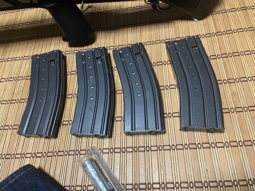 フ*。様 89式小銃 ガスブローバック 予備弾倉負い紐レプリカ替えパーツ付 カス