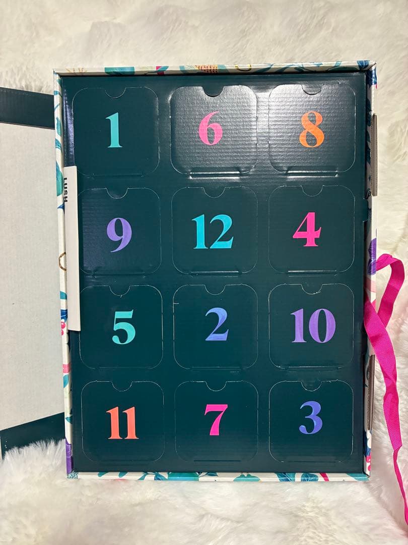 まめ‼️LUSH 12 DAYS OF CHRISTMAS 入浴剤セット