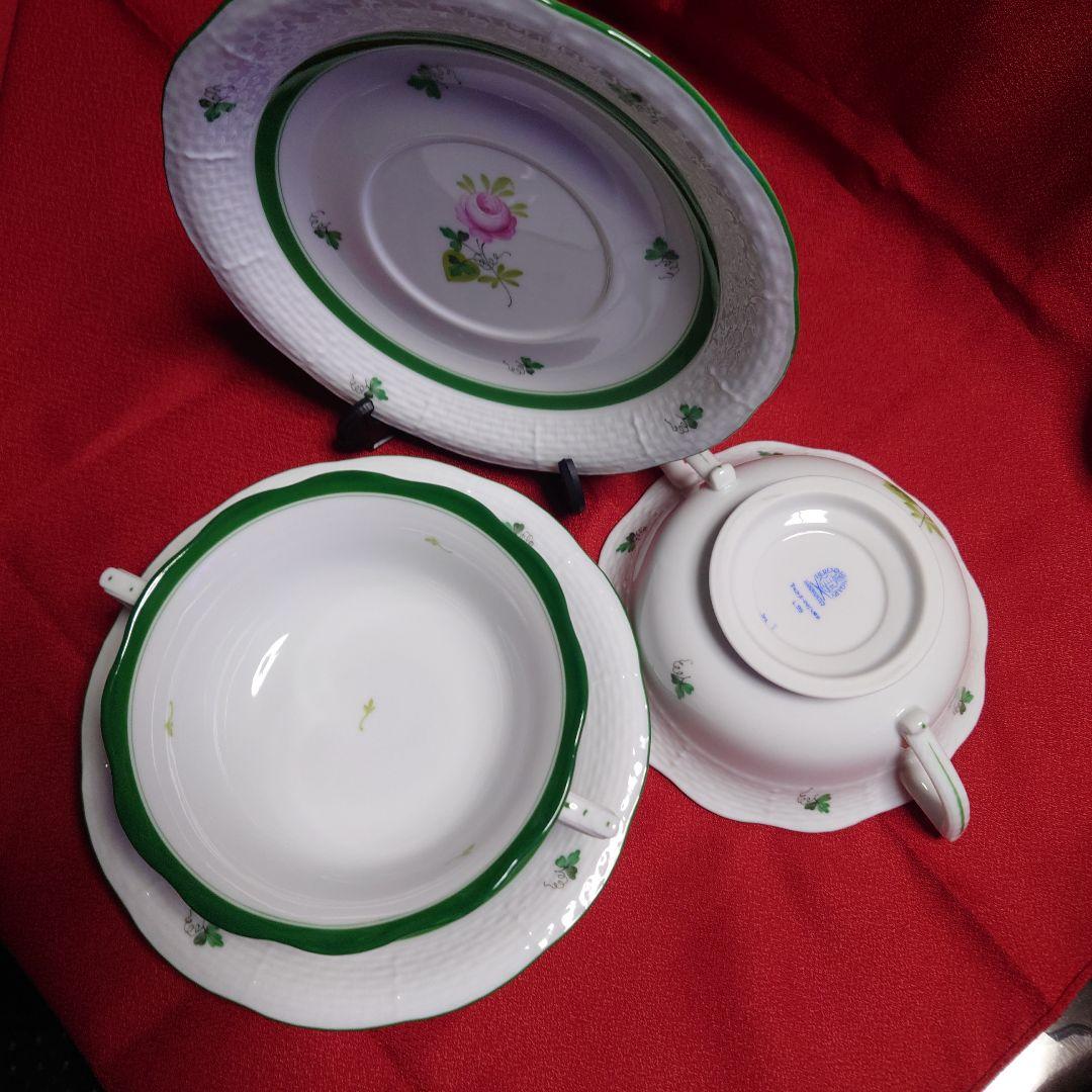 ヘレンドのウィーンの薔薇　クリームカップ&ソーサー