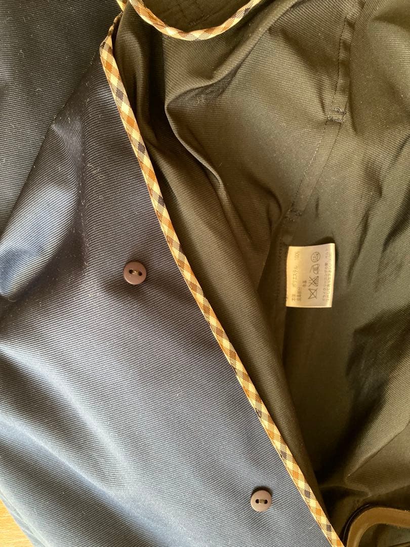 【★土日限定特別SALE★】アクアスキュータム　トレンチコート　極美品