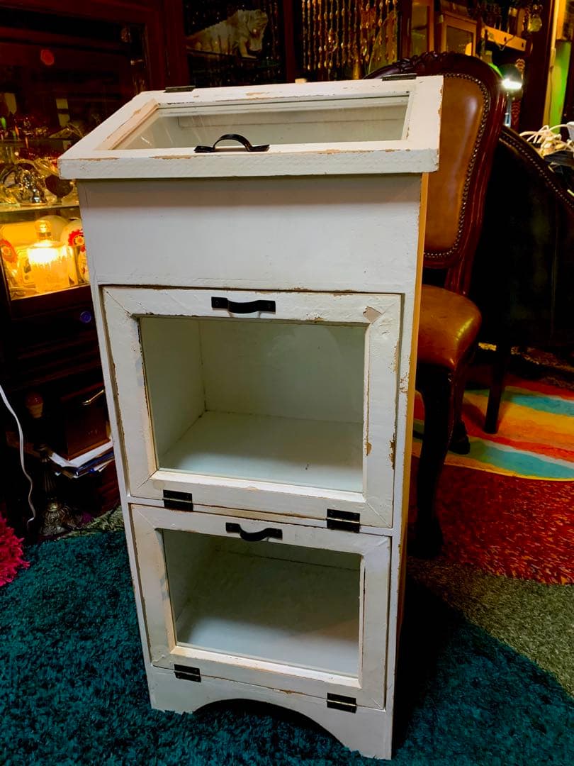 アンティークシャビーシックキャビネット