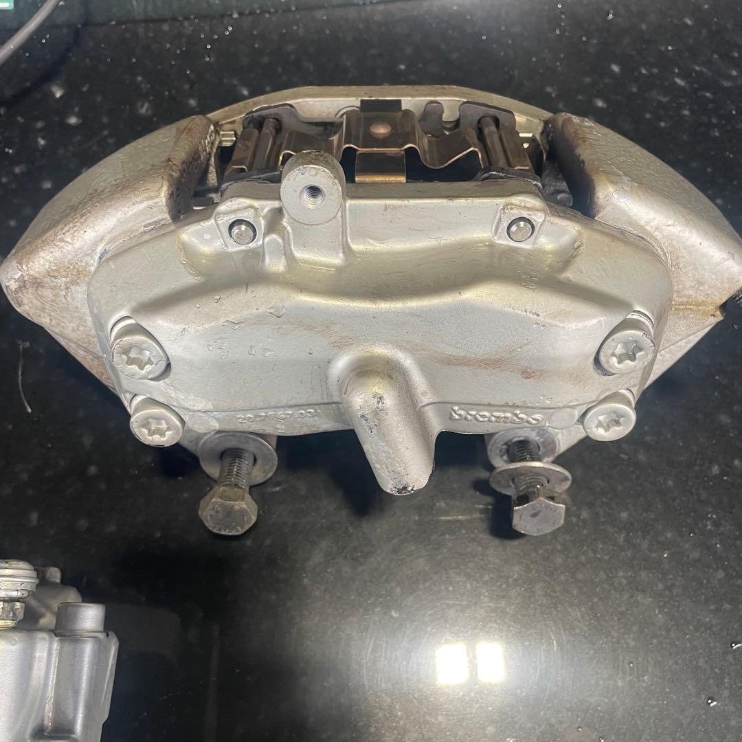 AMG用ブレンボ製ブレーキパッド4枚セット