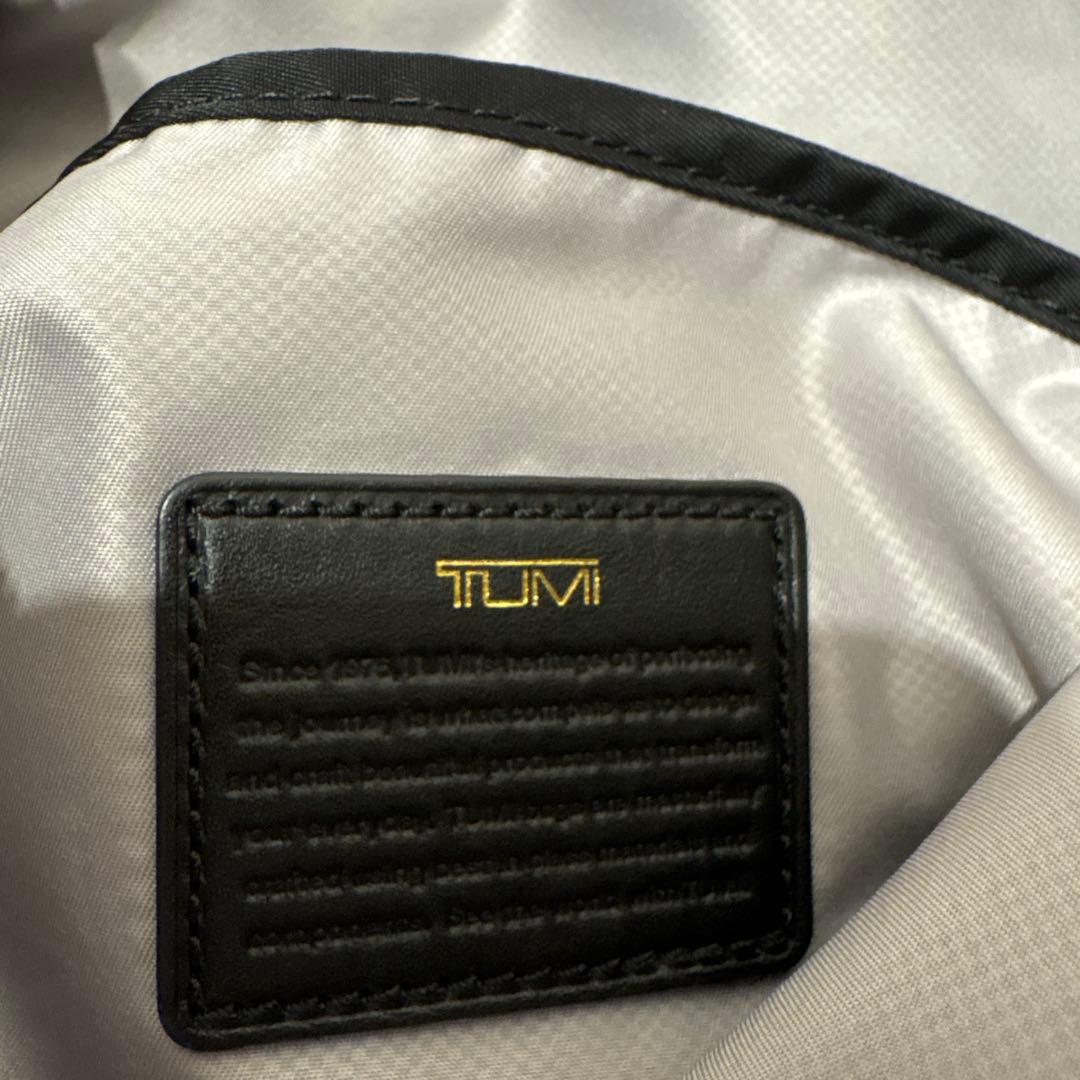 TUMI ショルダーバッグ兼バックパック 黒