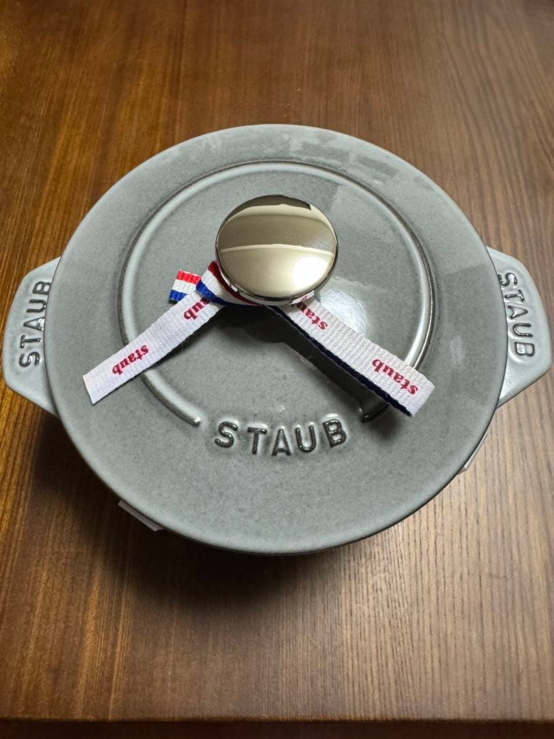 新品 未使用品　STAUB ラ・ココット　 de GOHAN Mサイズ　グレー
